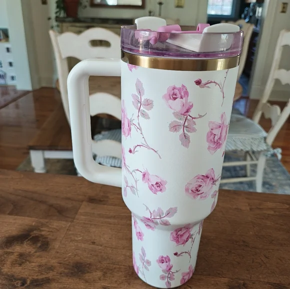 Love Shack Fancy X Stanley Cup - Picture 4 of 4